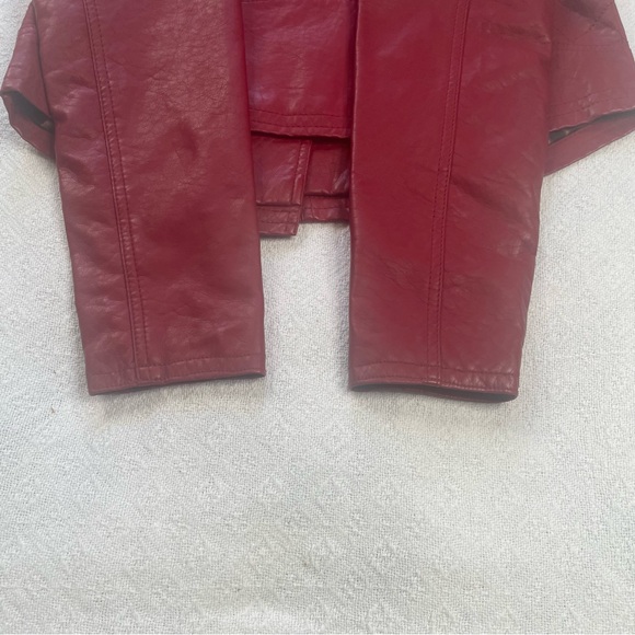 Dollhouse Women's Bold Maroon Faux‎ Leather Jacket Size Large- A lot of Style - Picture 14 of 16